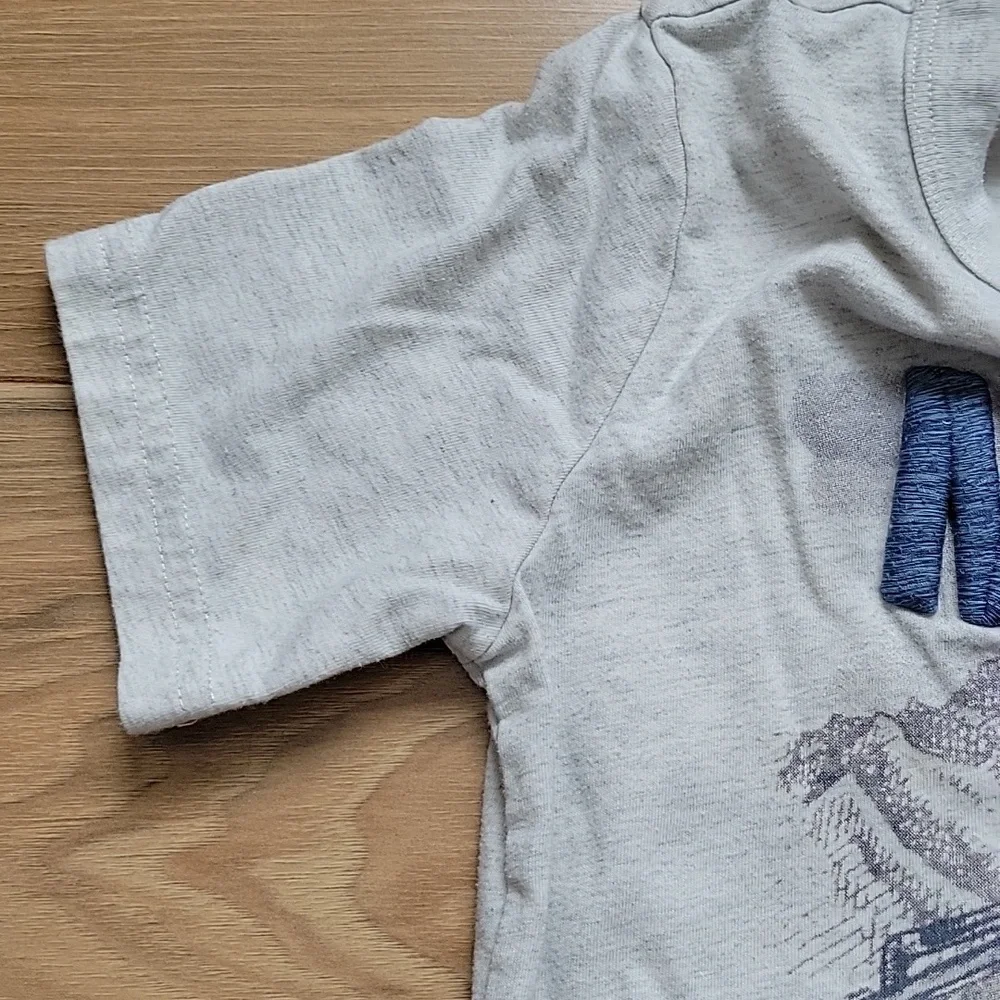 *3/$15* OshKosh B'gosh Monster Skills T-Shirt Kids Size 8